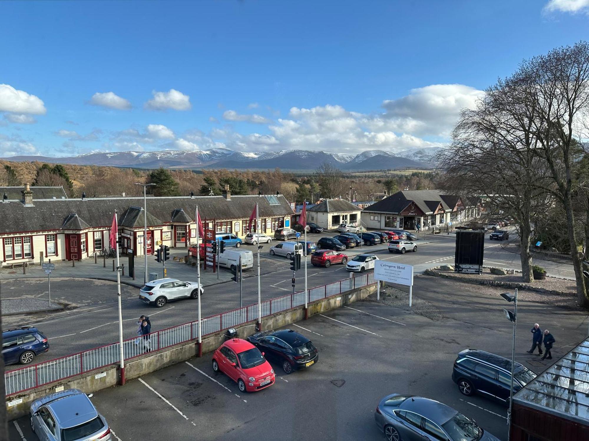 Cairngorm Hotel Авимор Экстерьер фото